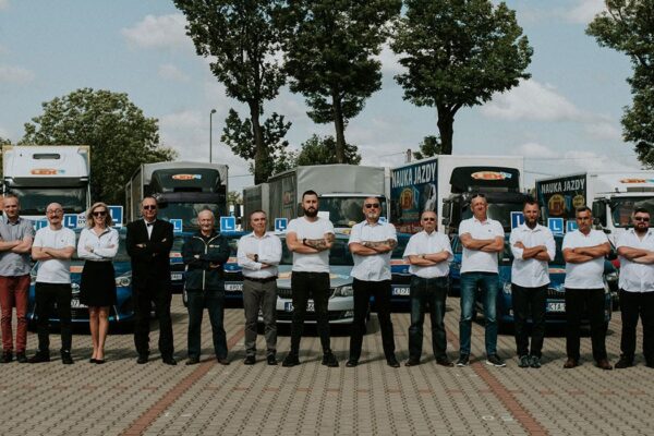 Instruktorzy nauki jazdy