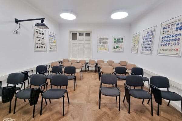 Sala wykładowa szkoły nauki jazdy Auto-Lex